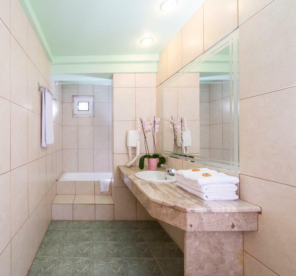 Creta Hotel Ájosz Nikólaosz Kültér fotó